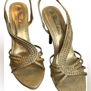 Gold ladies champagne colored dress shoes